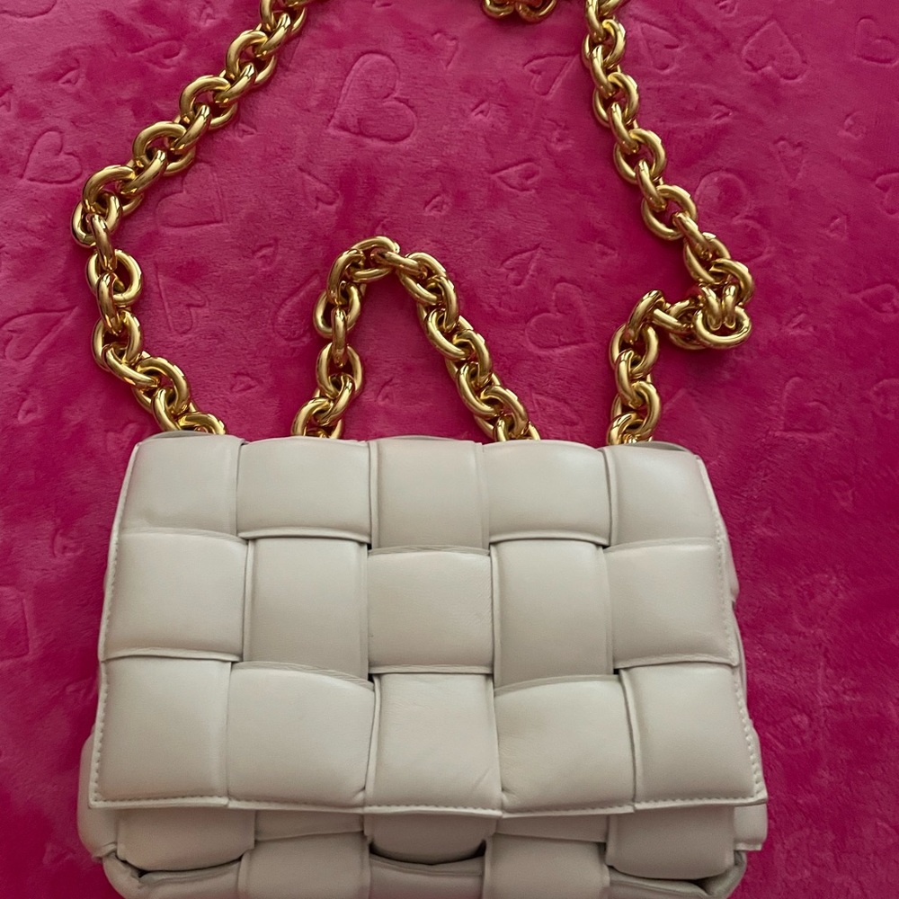 Bottega Veneta , chain cassette bag , white /gold